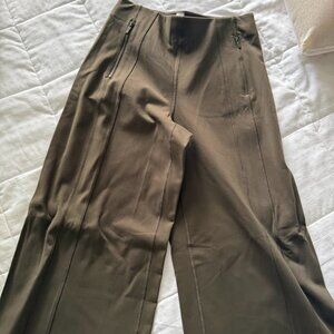 NWOT Lululemon Size 2 Wide Leg Olive Green Pant